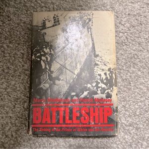 BATTLESHIP by Martin Middlebrook & Patrick Mahoney/HCDJ/War & Military/WWII